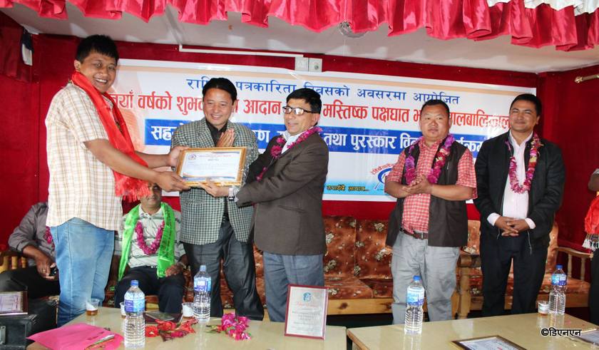   मष्तिस्क, पक्षघात भएका बालबालिकाहरुलाई सहयोग
