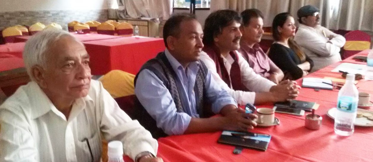   जुरीहरुले हेर्न थाले चलचित्र