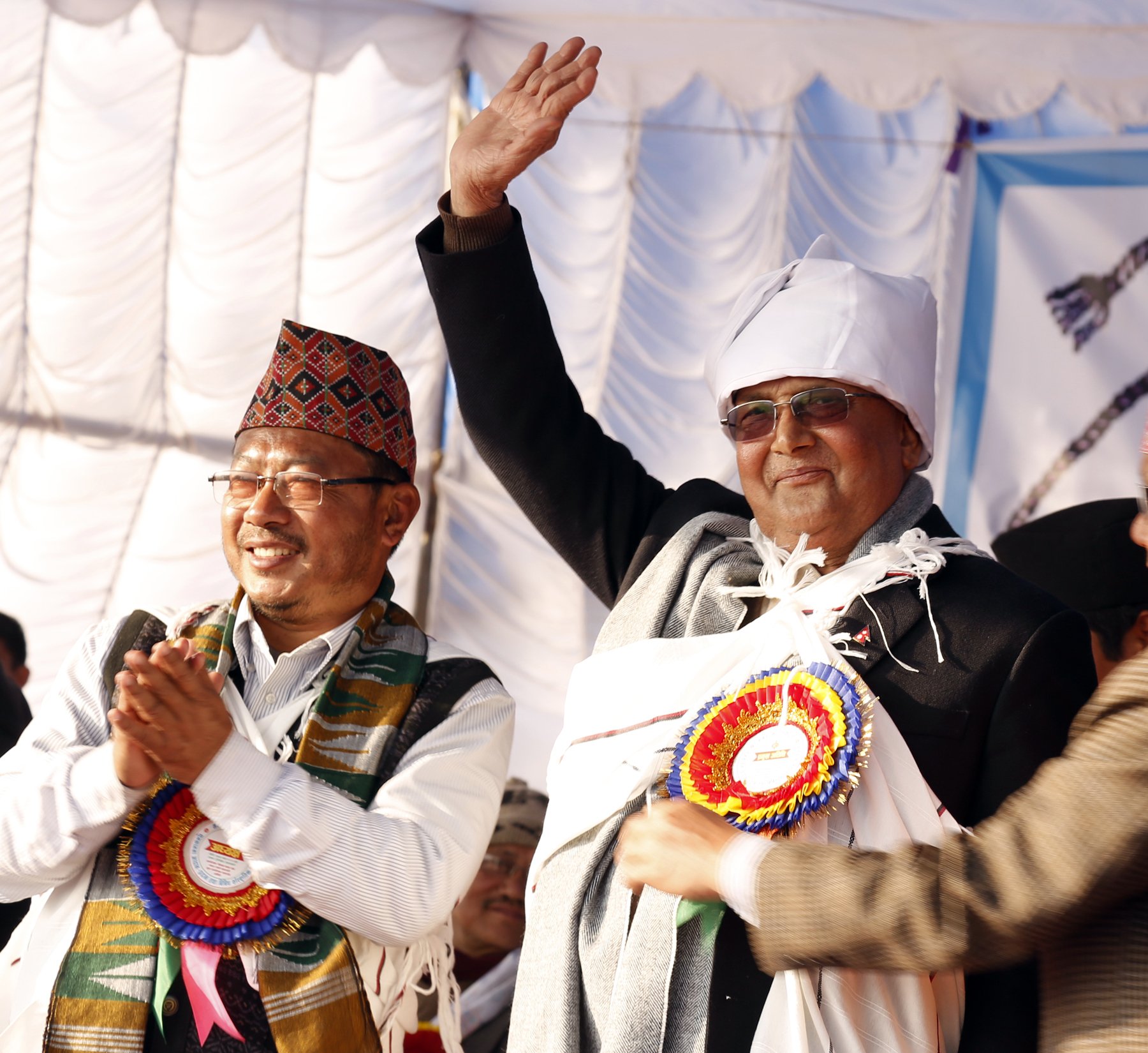   प्रधानमन्त्री भन्नुहुन्छः ‘मगर दाहिना हुँद प्रधानमन्त्री बन्न सफल भए’