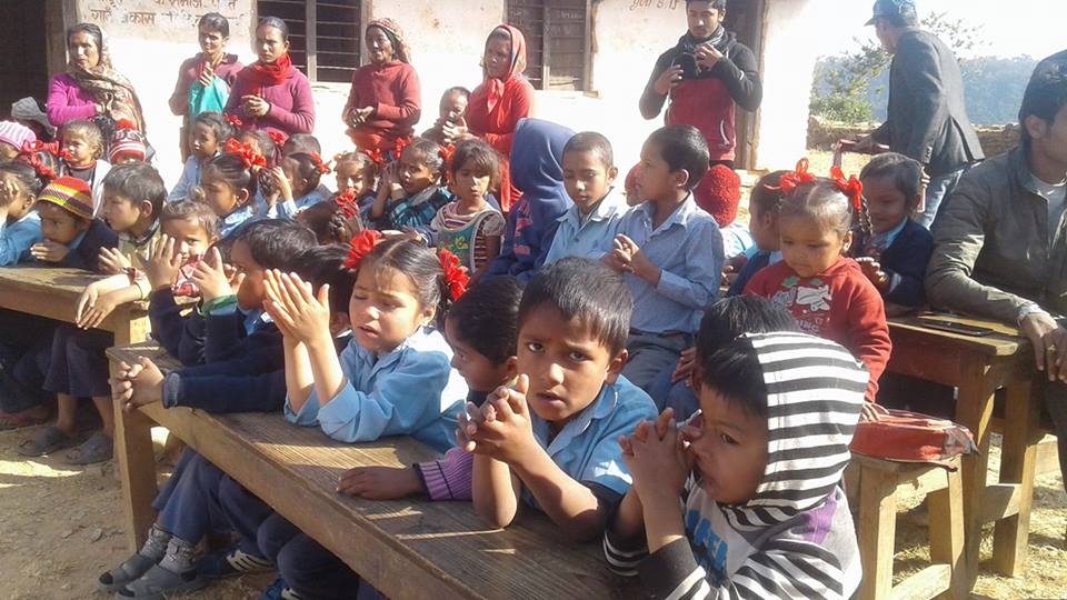   जहाँ विद्यार्थीहरु भोकभोकै विद्यालय जान्छन् ...