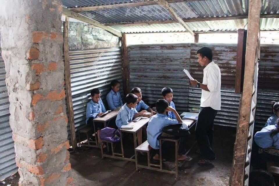   गोरखाको नामरुक स्कुललाई बोष्टनका तमुको सहयोग