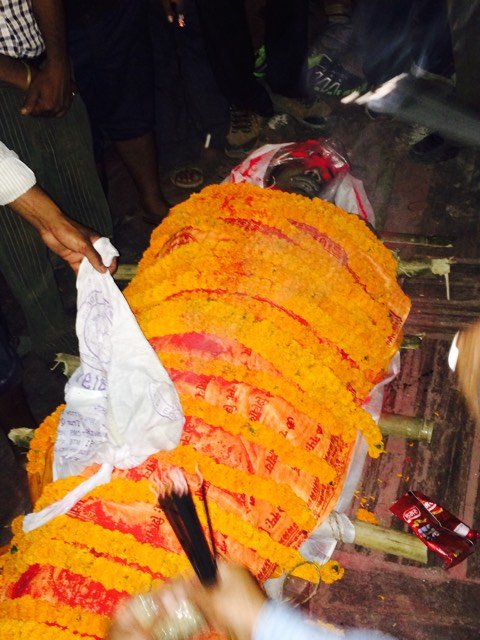   प्रहरीको गोली लागेर मारिएका पाठकको अन्त्येष्टि