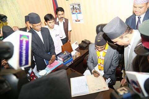   सिंहदरवार पसेपछि यी हुन् प्रधानमन्त्रीका  पहिलो निर्णय