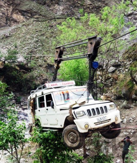   बाह्र वर्षदेखि सडकका लागि सङ्घर्ष