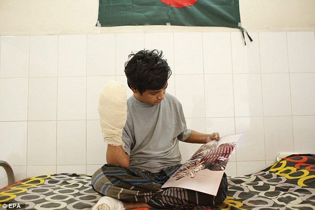   आफ्नो हात फिर्ता पाए ‘रुख मानव’ ले