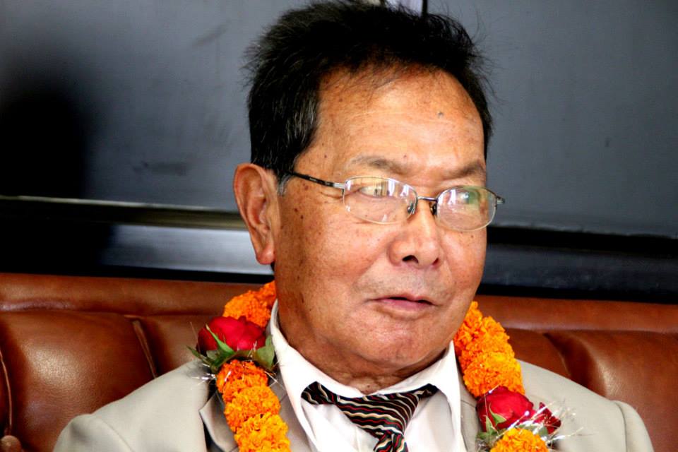   गायक पनि अभिनेताजस्ता लाग्छन्ः अम्बर गुरुङ