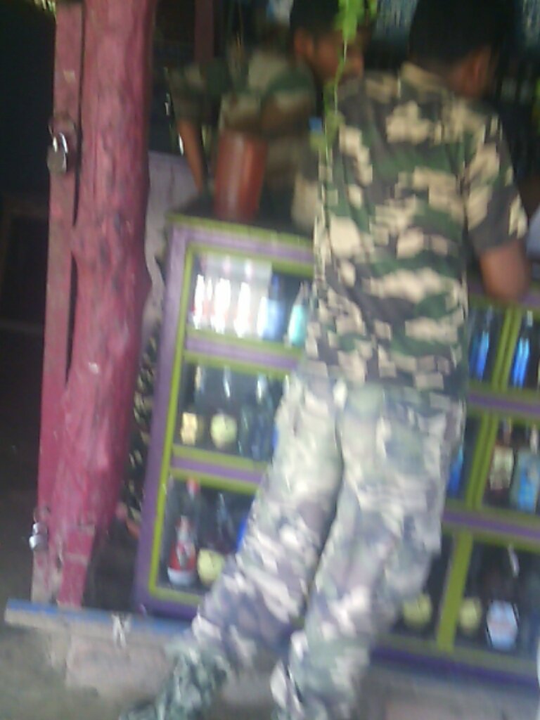   विहारमा मदिरा प्रतिबन्ध भएपछि भारतीयहरु नेपाली बजारमा