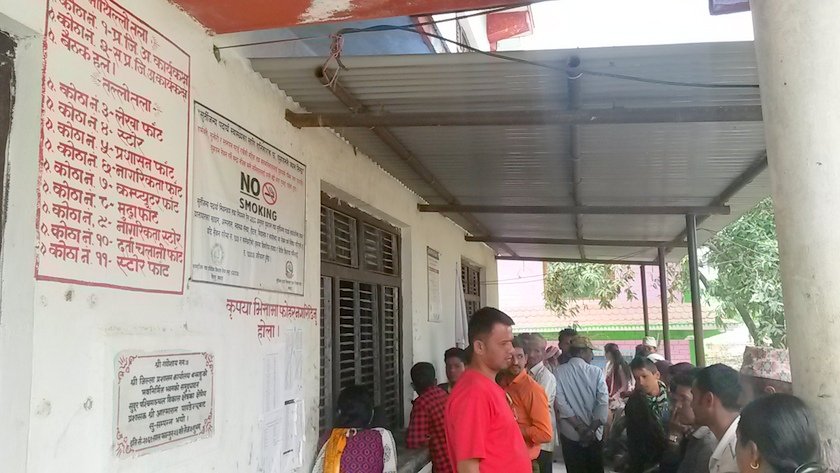  ७ सुब्बा र ३ खरिदारको काम एउटै कर्मचारीको भरमा !