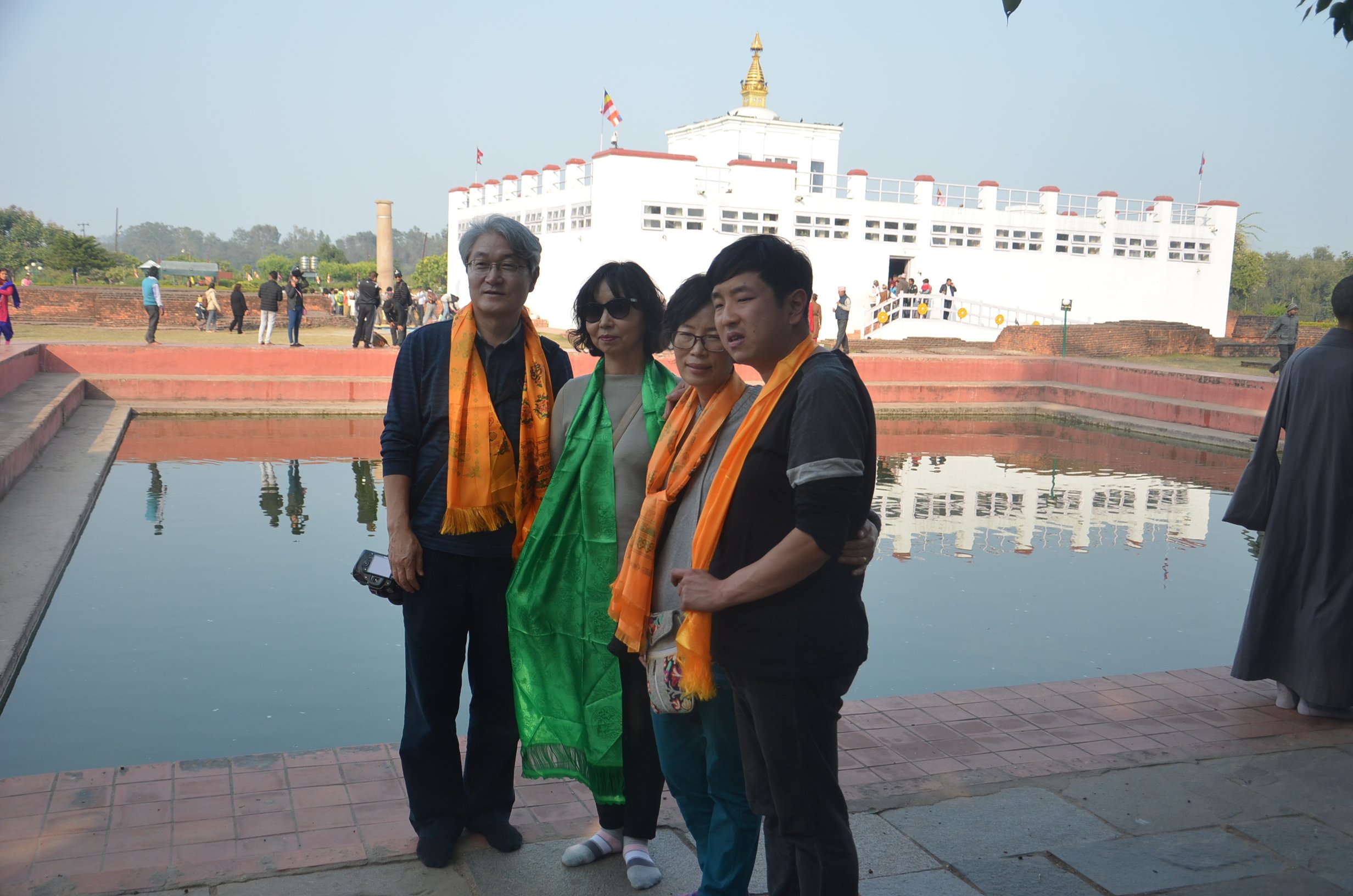 कोरियाली पूर्बमन्त्रीद्वारा लुम्बिनी भ्रमण