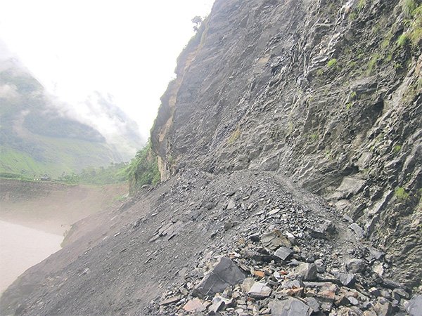 चीनसँग जोडिएको तिङ्कर र बझाङ नाका खुलाउन गृहकार्य