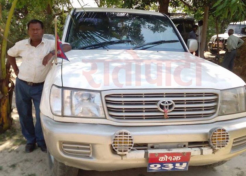   अपहरणको शैलीमा दरवार छिरेका दुखाप्रसादको ‘भीभीआइपी संगत’