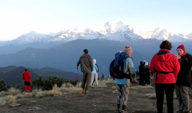 अफसिजनमा घोडेपानीका होटल चिनियाँ पर्यटकले भरिए