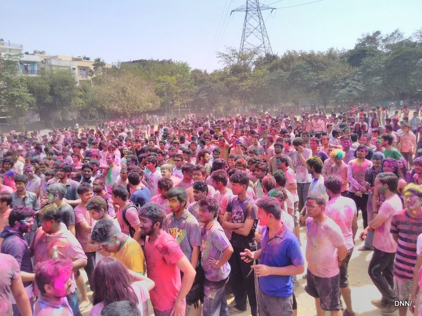   होली मनाउँदा तीसको मृत्यु