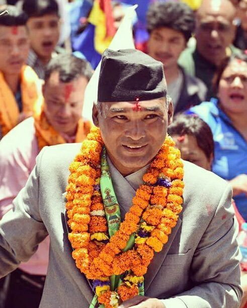   शंखरापुर नगरपालिकाको मेयरका उम्मेदवार मिनेन्द्रकाजी भन्छन्ः जनताका लागि पारदर्शी ढंगले विकासका काम गर्छु