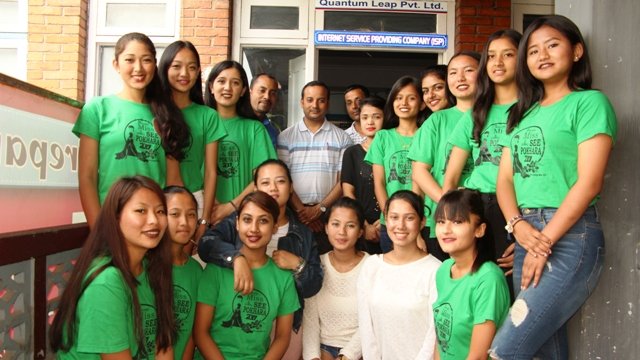   मिस एसईईका १७ युवतीको प्रतिस्पर्धा