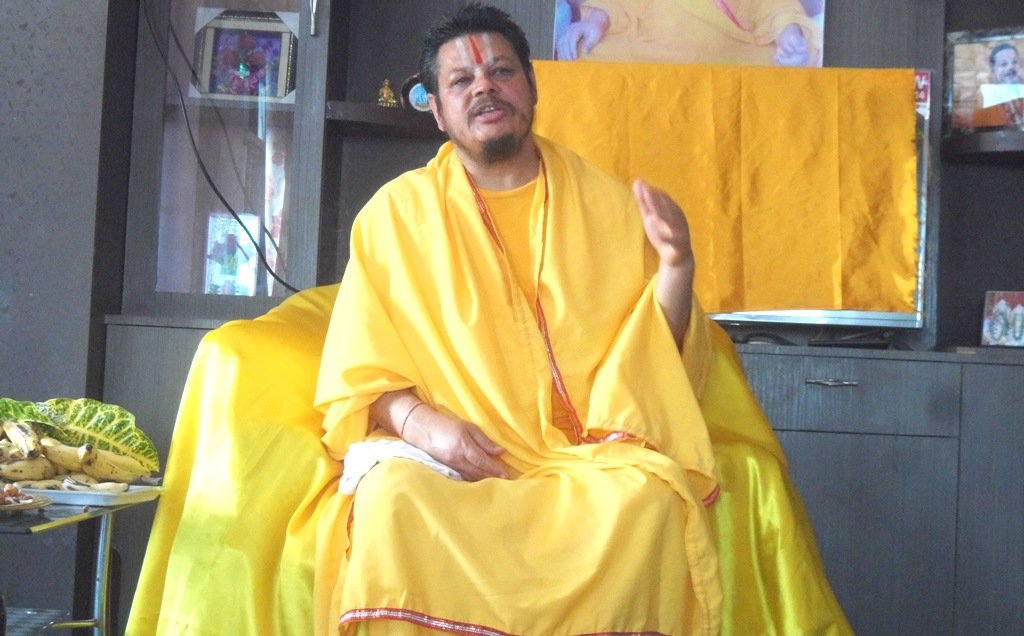   ठकुरीको बच्चालाई राजा बनाउनु पर्छ : स्वामी कमलनयनचार्य