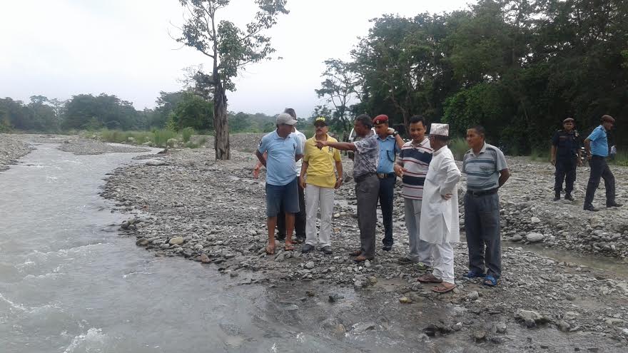   इटहरी डुबाउने  शेरा खोला नियन्त्रणको थालनी