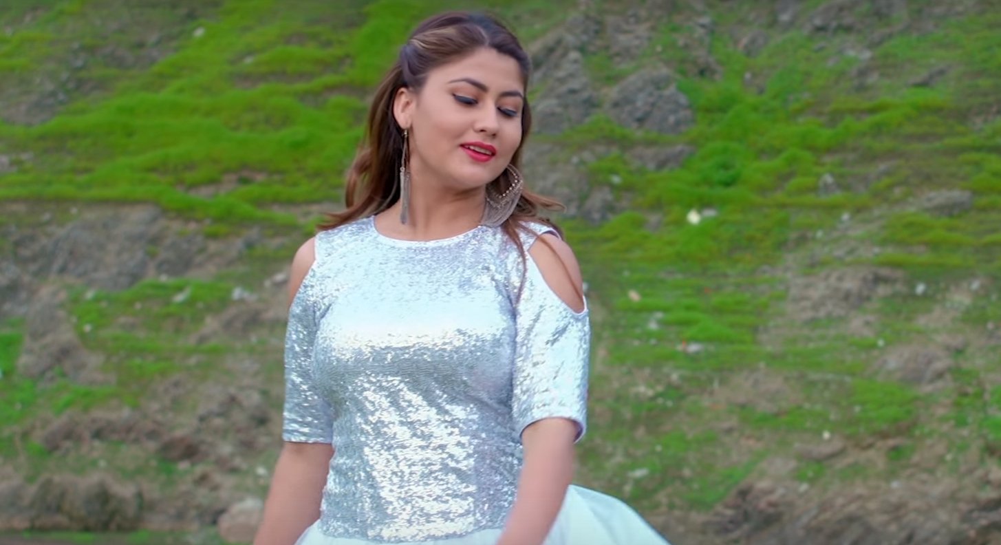   सम्पदाको प्रेमको इशारा नाचे खेम