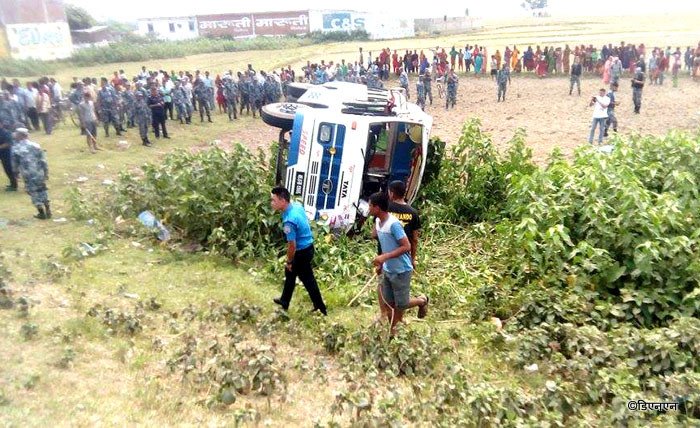   बस पल्टिदा फोरम लोकतान्त्रिकका ३२ जना घाइते