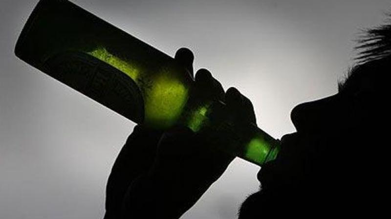   बिहारमा रक्सी प्रतिबन्धित भएपछि नेपाल छिर्न थाले भारतीय