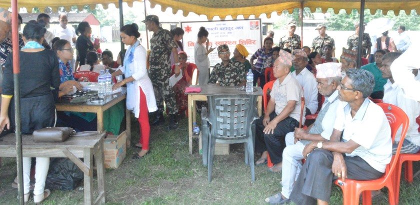   बाह्रदशीमा सेनाको निःशुल्क स्वास्थ्य शिविर