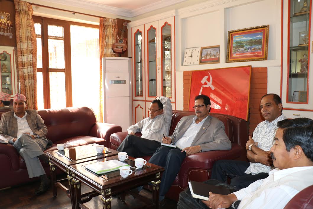   स्थायी समिति बैठक भोली बिहान ८ बजेसम्मका लागि स्थगित