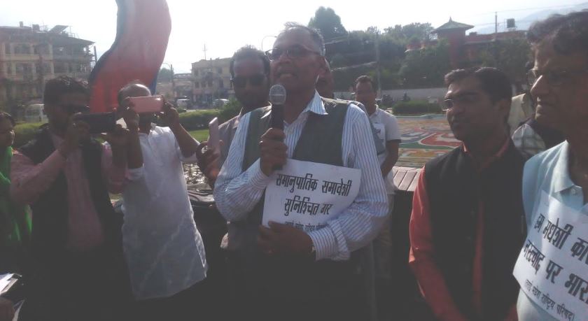   उपेन्द्र यादवलाई गाली गलौज नगर्न सिकेलालको आग्रह
