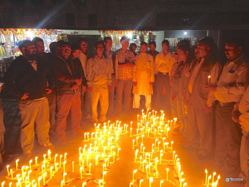   नेपाली कांग्रेस नगर समितिद्वारा मधेशी सहिदहरुको सम्मानमा दिप प्रज्जवलन