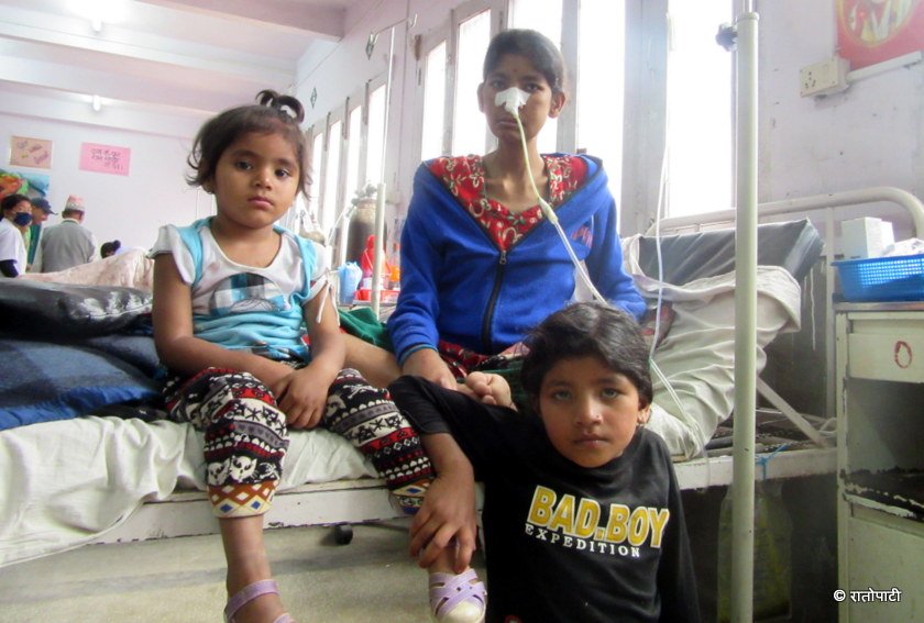   बेड नम्बर ३६ : डबल क्यान्सर भोगेकी दुःखी महिला