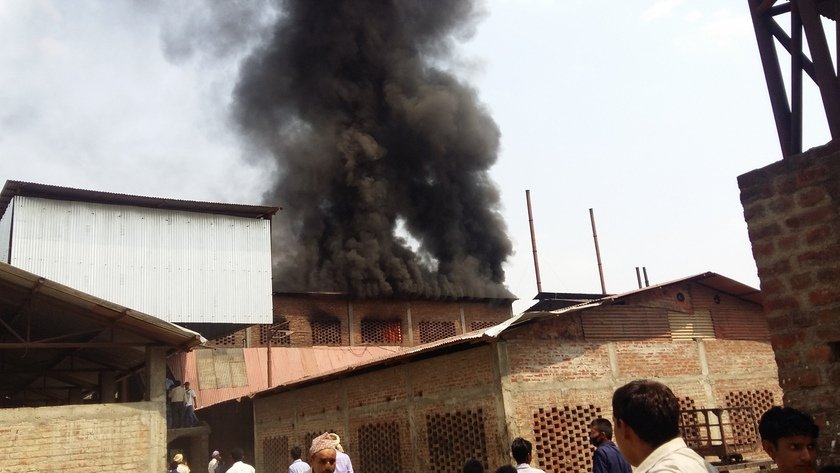   रोजिन एण्ड टर्पेन्टाइन उद्योगमा आगलागी : २० टन कच्चा पदार्थ खोटो जलेर नष्ट