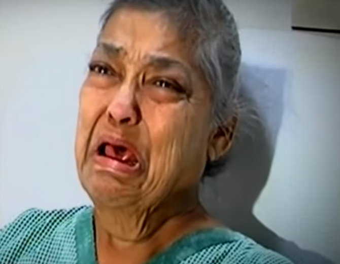   एक महिना पहिले अस्पतालमा छोडेर भागे छोरा, रुँदा रुँदा नायिकाको यस्तो हाल