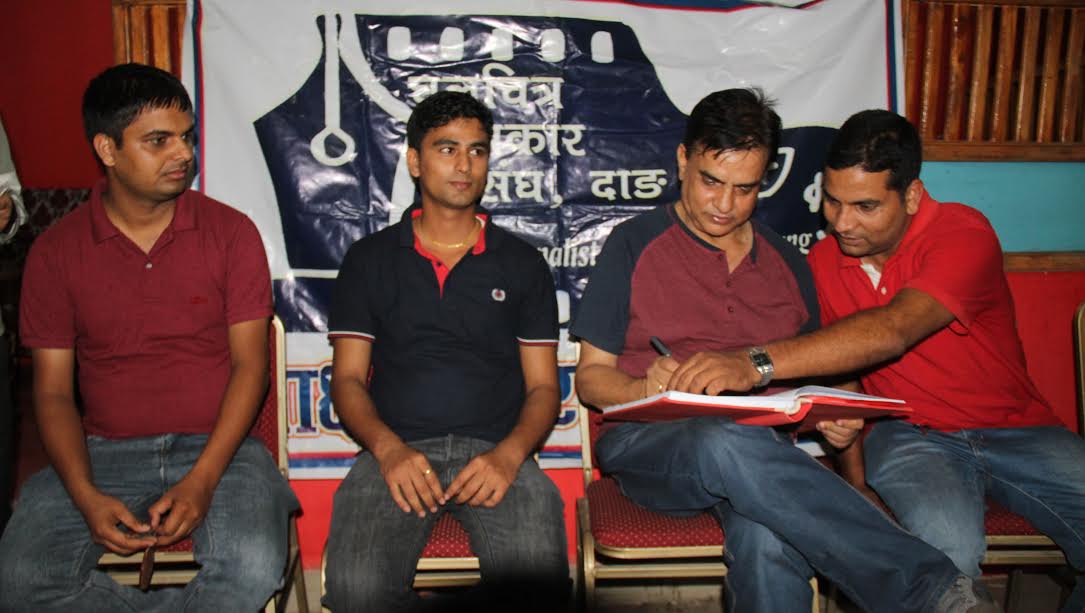   नायक बन्ने परिपाटी तोडियो : हरिबंश आचार्य