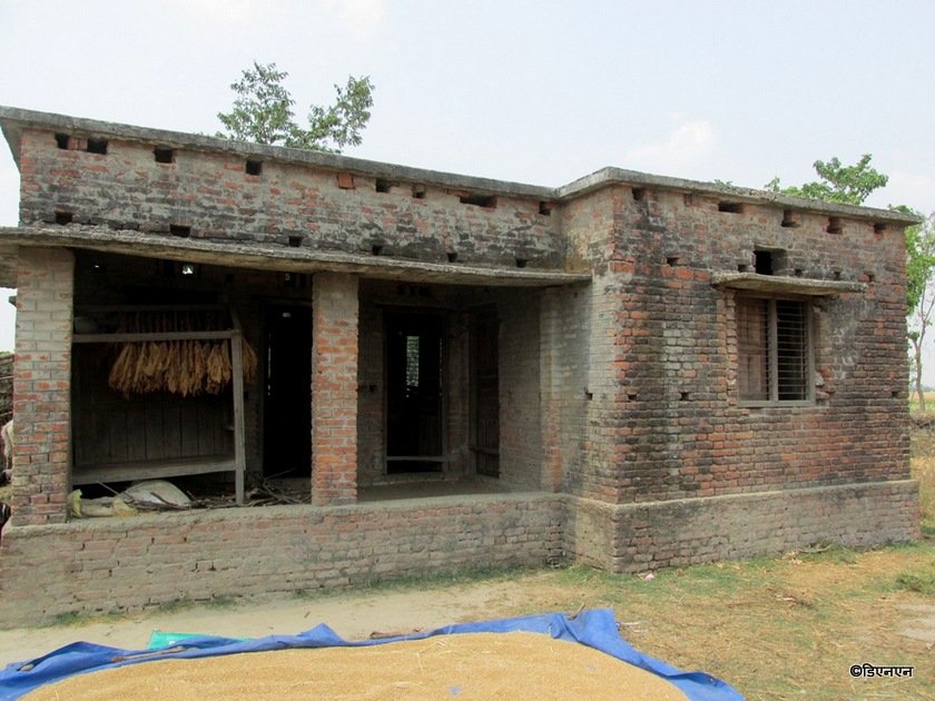   गविसको हेल्थपोष्ट बन्यो सुर्ती कारखाना