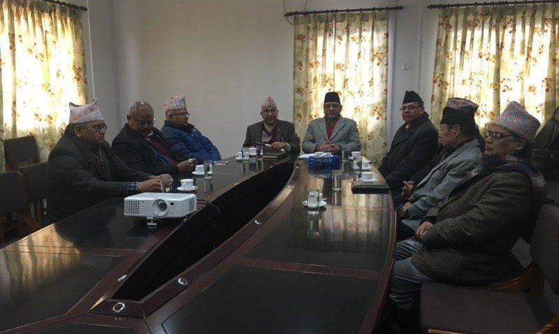   राजनीतिक संयन्त्रको बैठकमा प्रमको भारत भ्रमणबारे छलफल, टुंगो केही लागेन