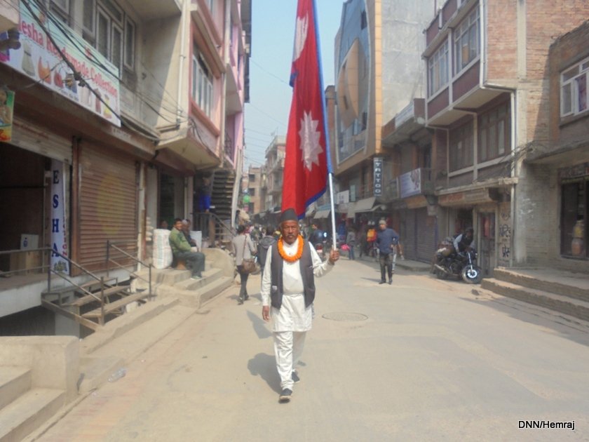   ६० वर्षे उमेरमा देशभित्रै देश चिनाउने लक्ष्मीनारायणको अभियान