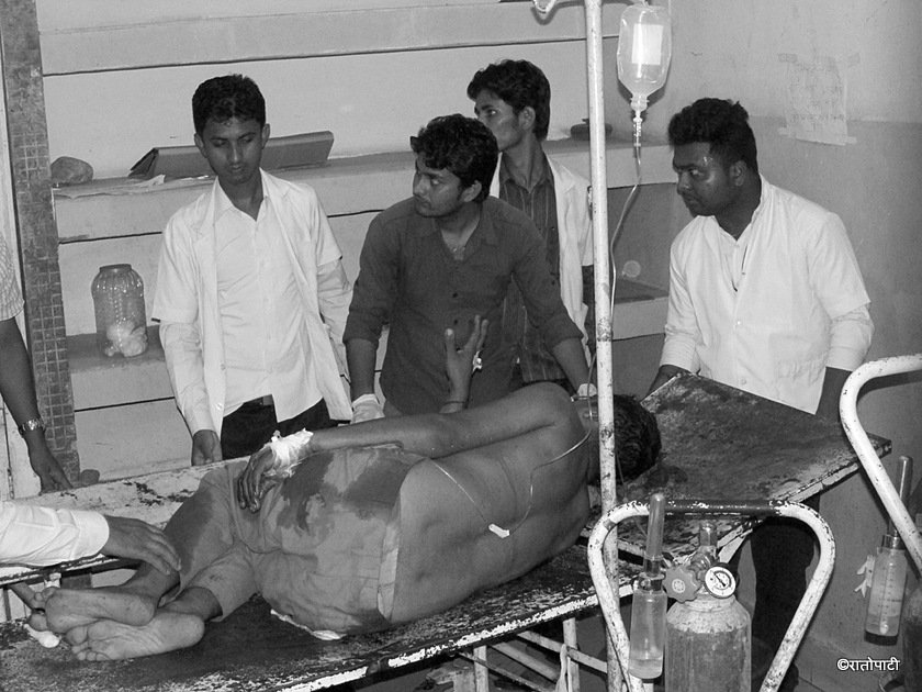   उद्योगपति केडिया अपहरण : खोजी तीव्र, गोली लागेका चालकलाई काठमाडौं पठाइयो