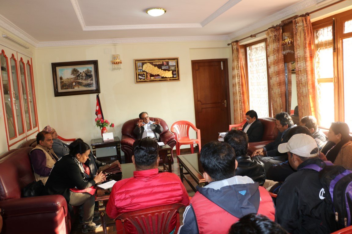   खेलकुद महासंघका पदाधिकारीद्वारा प्रचण्डसँग भेट