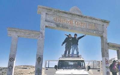   संसदीय टोलीद्वारा कोरला नाकाको अनुगमन