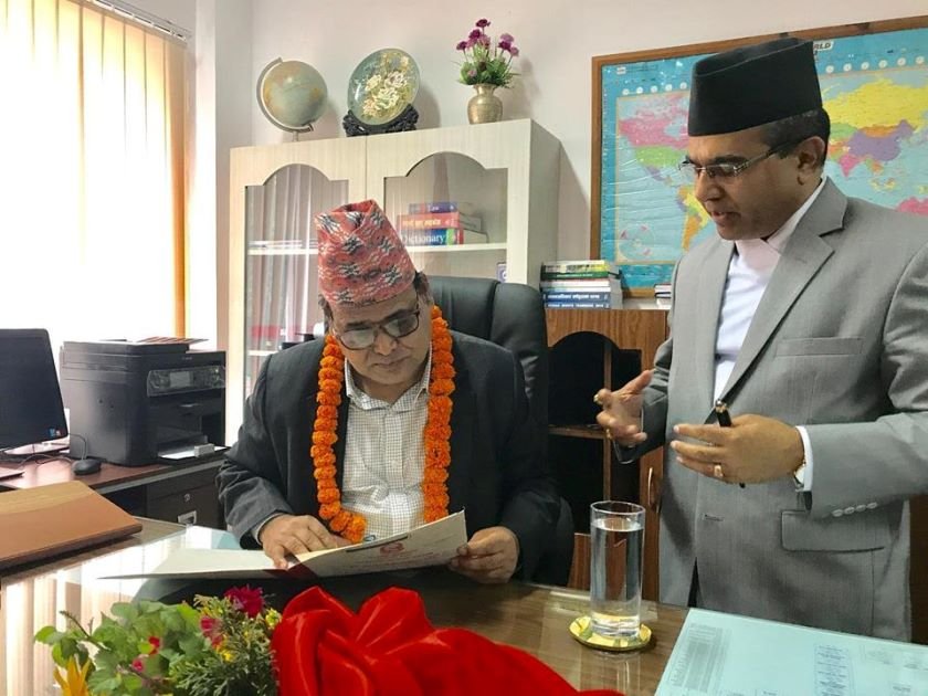   परराष्ट्र मन्त्रालय छिर्दै गर्दा महराले गरे उच्चस्तरीय कार्यदल गठन