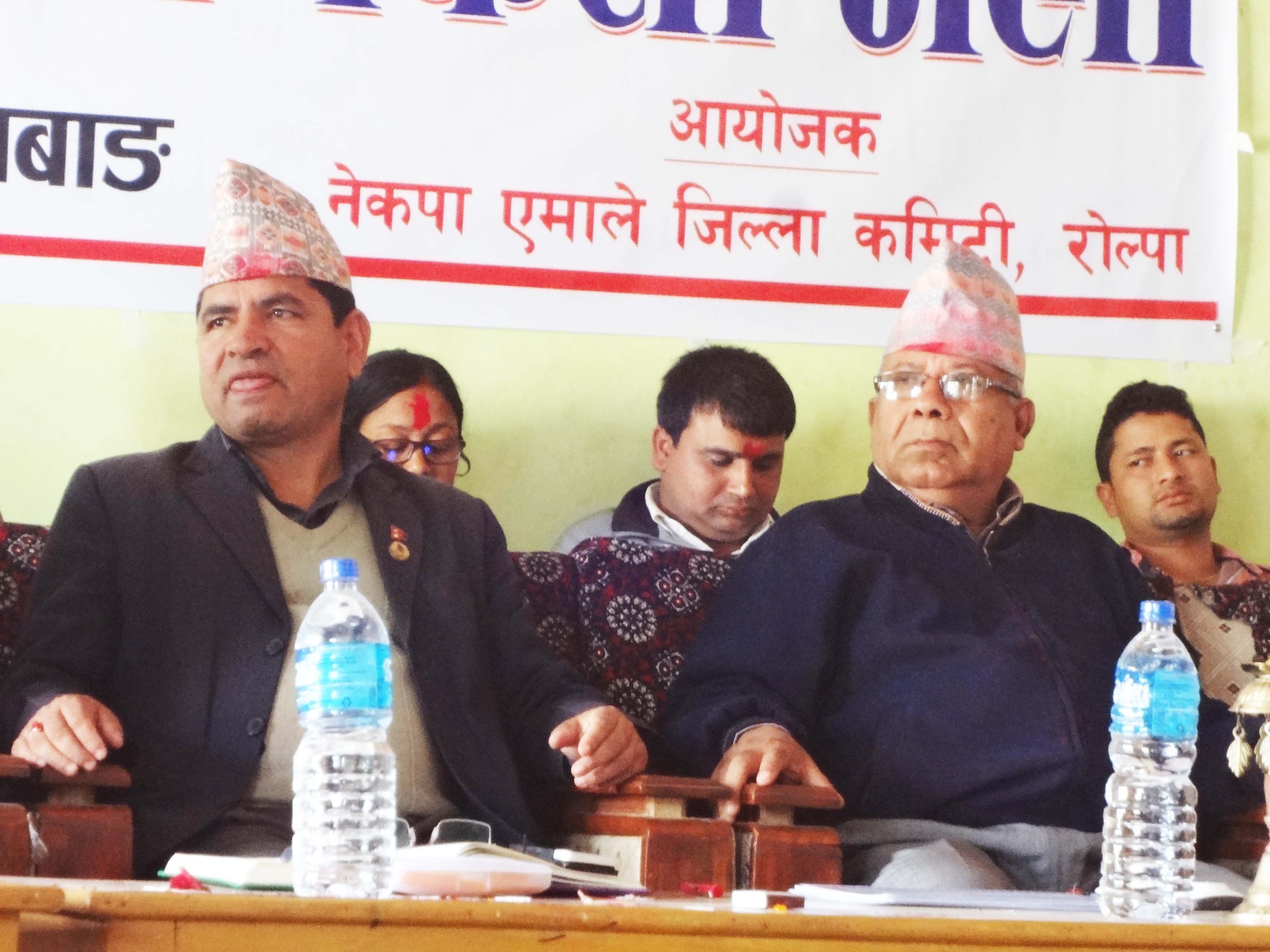   माधव नेपालको विश्लेषण – एमाओवादी : एमालेको आदेशमा चल्ने, नयाँ शक्तिः पूरानो रक्सी नयाँ बोटल