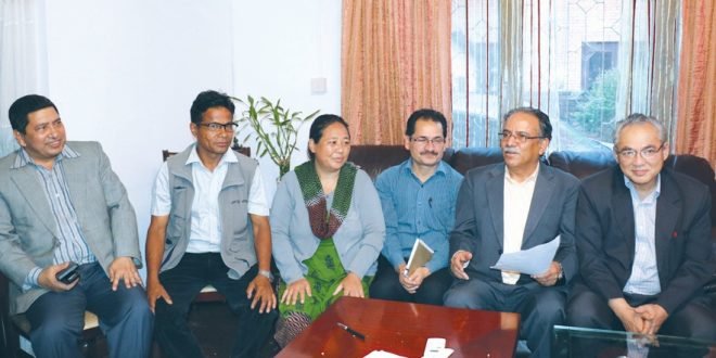   चार वर्षपछि माओवादी पार्टीहरु एक हुँदै