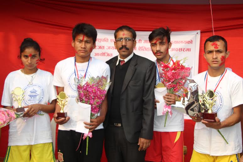   प्रजातन्त्र दिवसमा झापामा मिनी म्याराथन