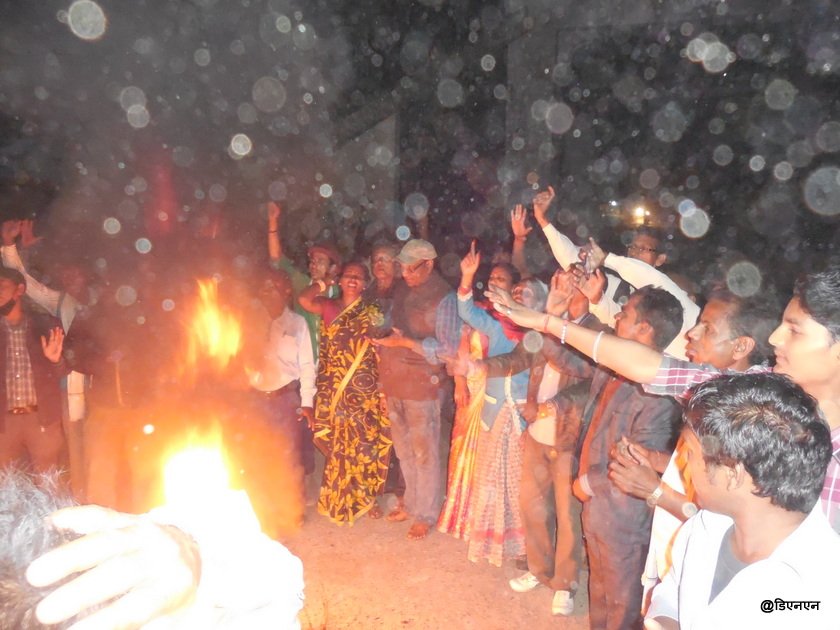   सरकारलाई अन्तिम चेतावनीका लागि रौतहटमा विशाल मसाल जुलुस प्रदर्शन