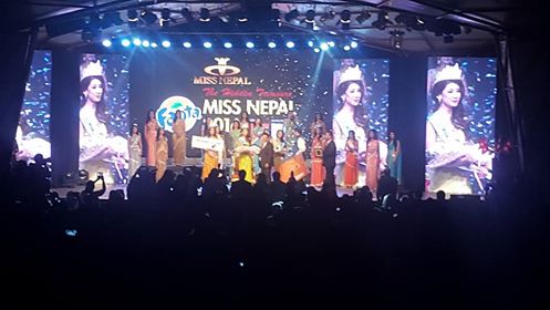   अस्मी श्रेष्ठलाई  मिस नेपाल २०१६को उपाधि