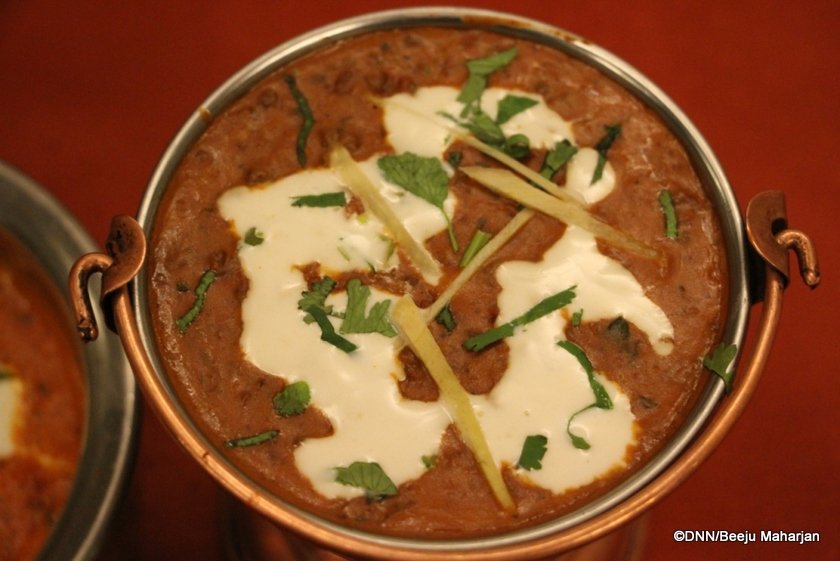   खानाबार : मोती महलको शुद्ध शाकाहारी भोजन