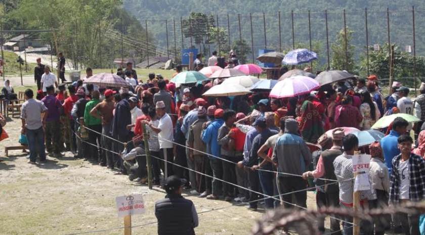   म्याग्दीमा ६० प्रतिशत बढी मतदान, बर्षाले मतदान प्रभावित