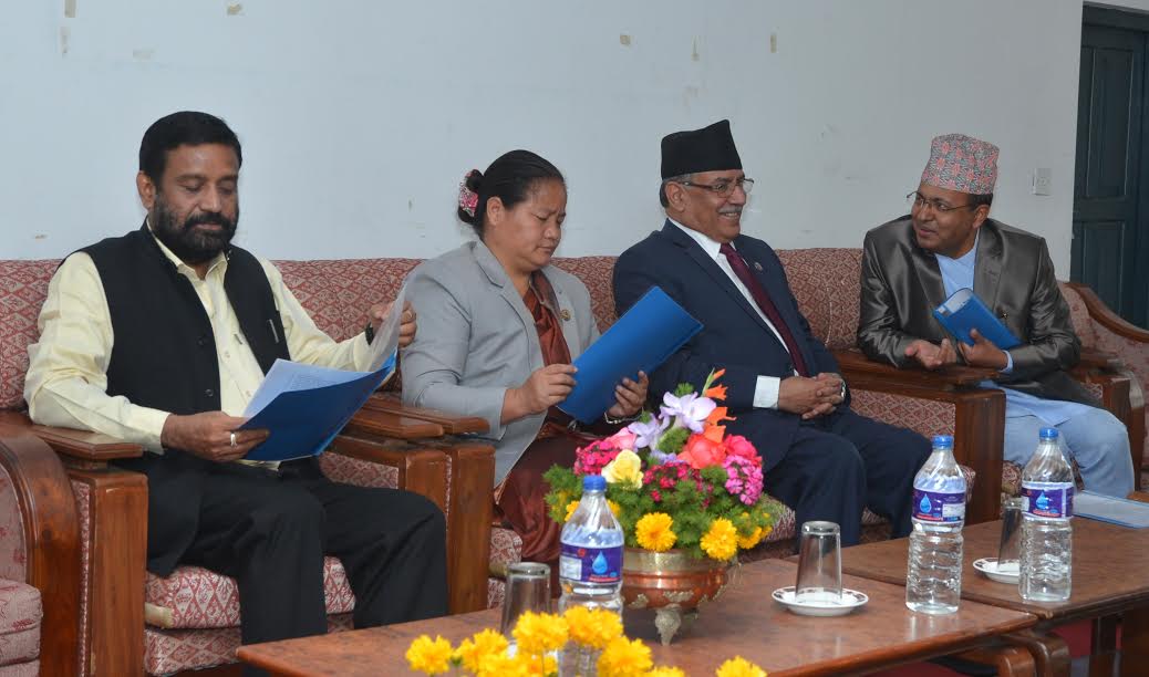   गणतन्त्र दिवस भव्यताका साथ मनाउने सरकारको निर्णय
