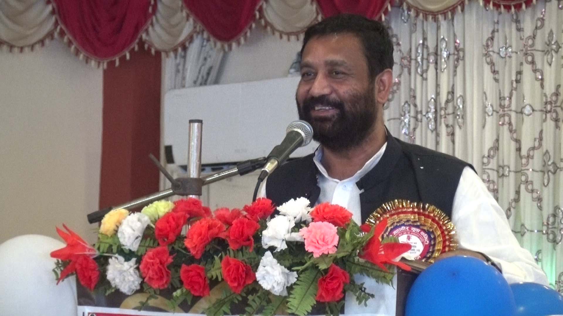   संविधान संशोधनको बाधक एमाले: गृहमन्त्री निधि