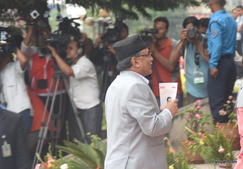   प्रथम महिला राष्ट्रपतिले सरकारको नीति तथा कार्यक्रम प्रस्तुत गर्दा जे देखियो (फोटोफिचर)