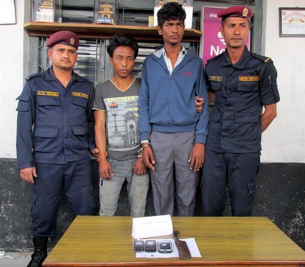   संचारगृहमा आक्रमण गर्ने दुई जना पक्राउ
